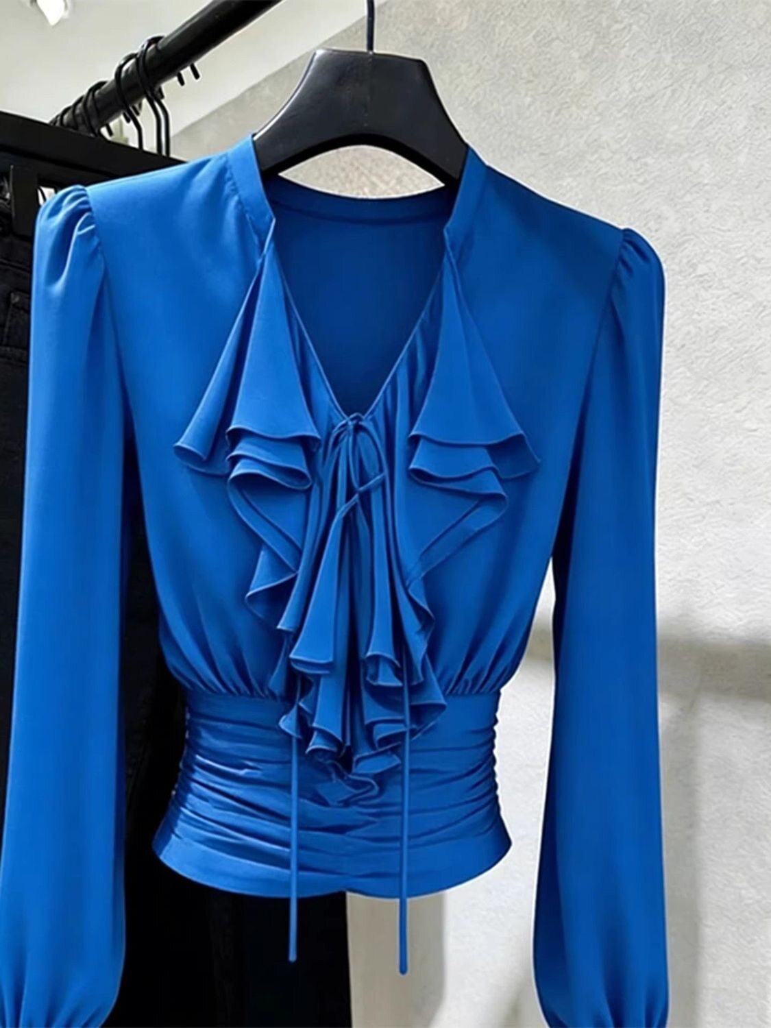 Chemisier bleu roi à volants,  - Women Formal Blouses For Evening Wear avis et prix