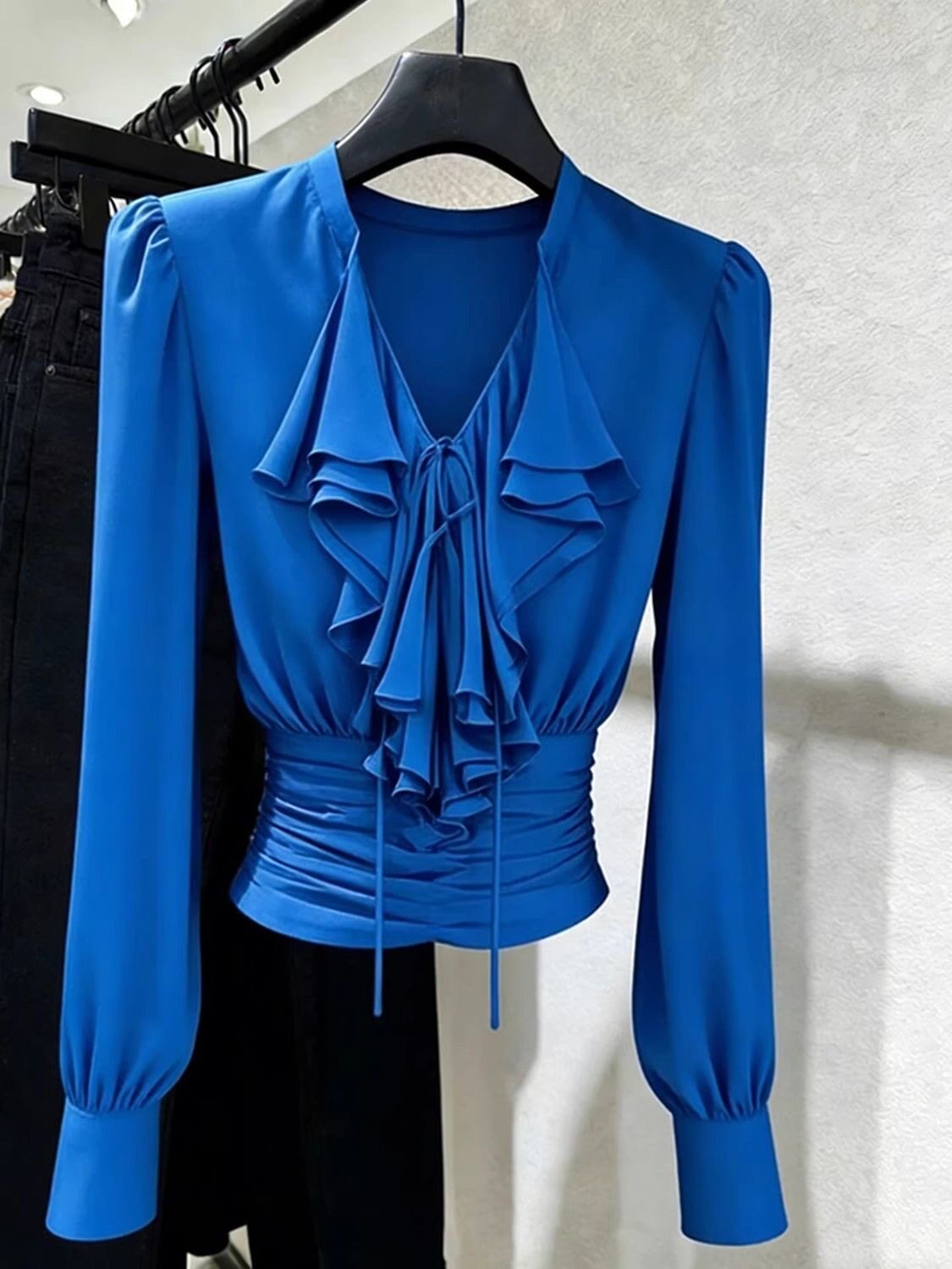 Chemisier bleu roi à volants,  - Women Formal Blouses For Evening Wear avis et prix